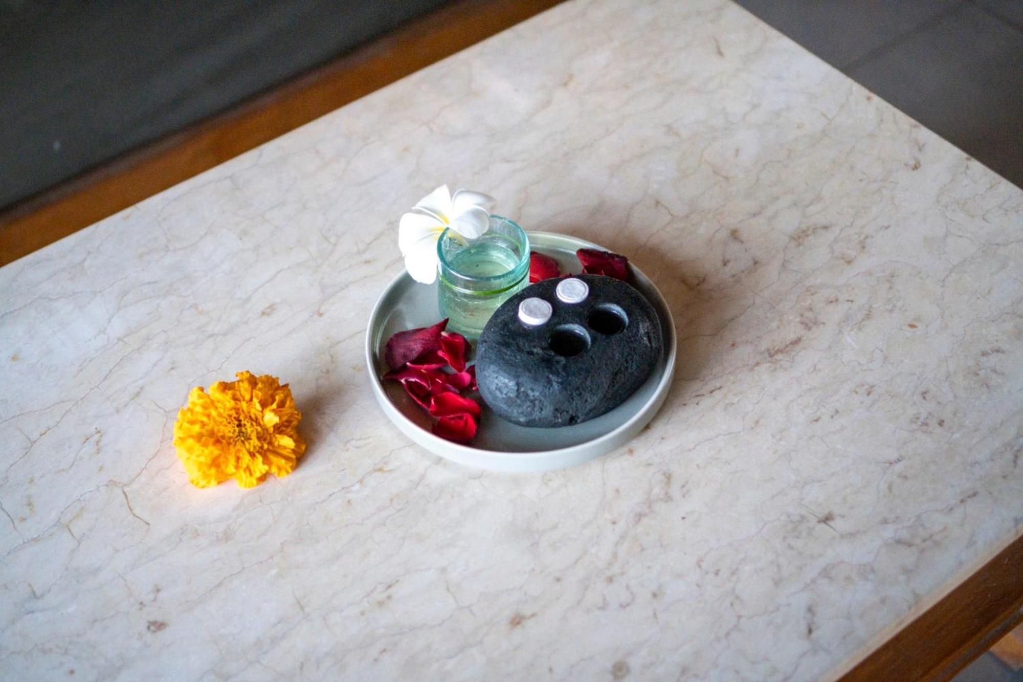Seminyak Sanctuary Villa By Ini Vie Hospitality 레기안 외부 사진